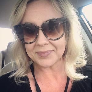 Meet your Posher, Ericka